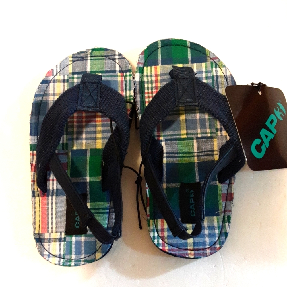 NWT Cap3 Toddler Boys Plaid Flip-flops Size 8/9